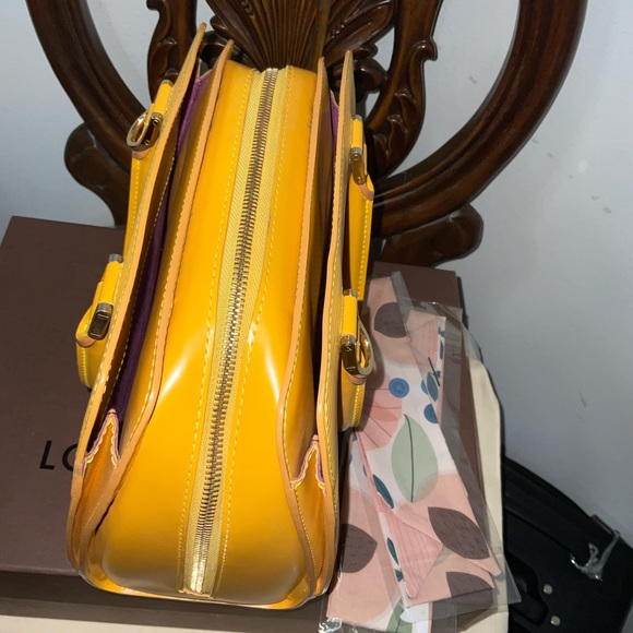 Louis Vuitton Triana Epi yellow - Picture 5 of 7